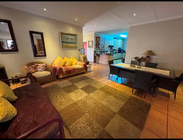 3 BEDROOM HOUSE FOR SALE IN AERORAND